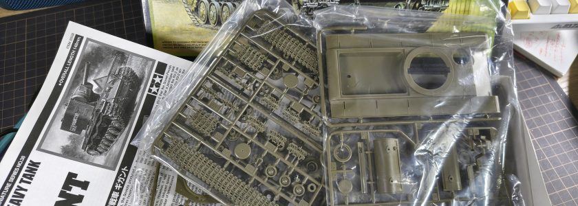 CCCP RED ARMYHEAVY TANK KV-2 GIGANT